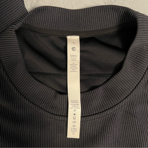 Lululemon “Softstreme” Cropped Oversized Ribbed Crewneck - Picture 8 of 9